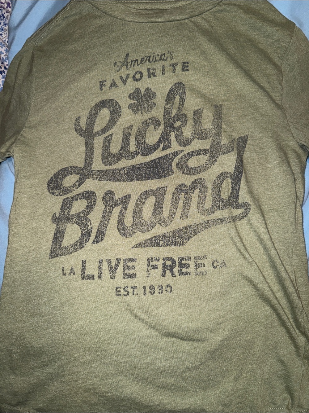 🏖️10 items for $20☀️ Lucky Brand Olive Green Graphic Tee
